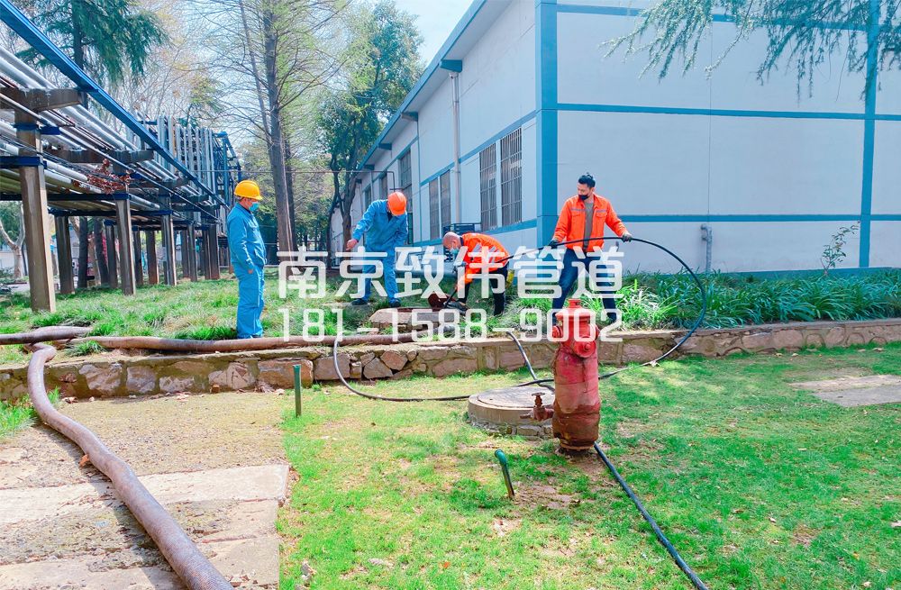 360南苑石化工厂管道清洗